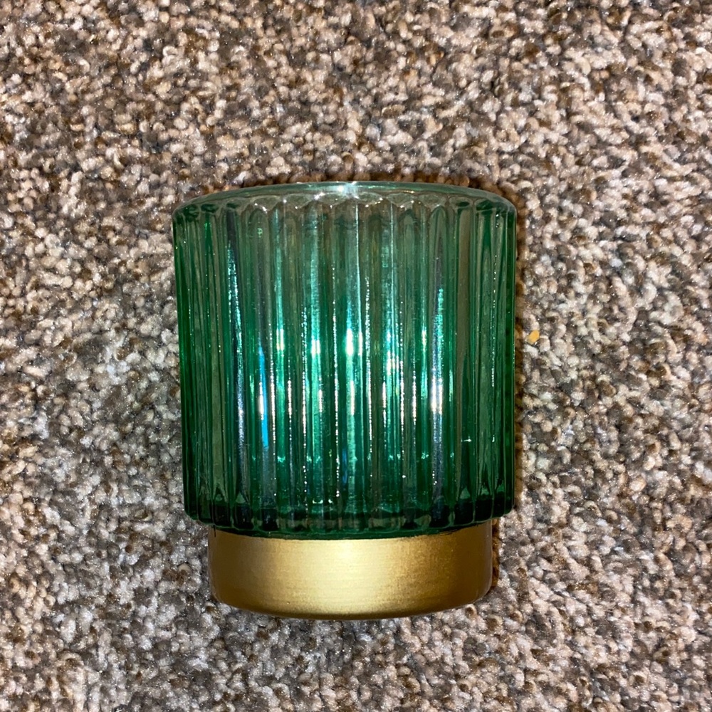 🏠💚 3/$15 Emerald Ribbed Glass Candle Holder with Gold Base